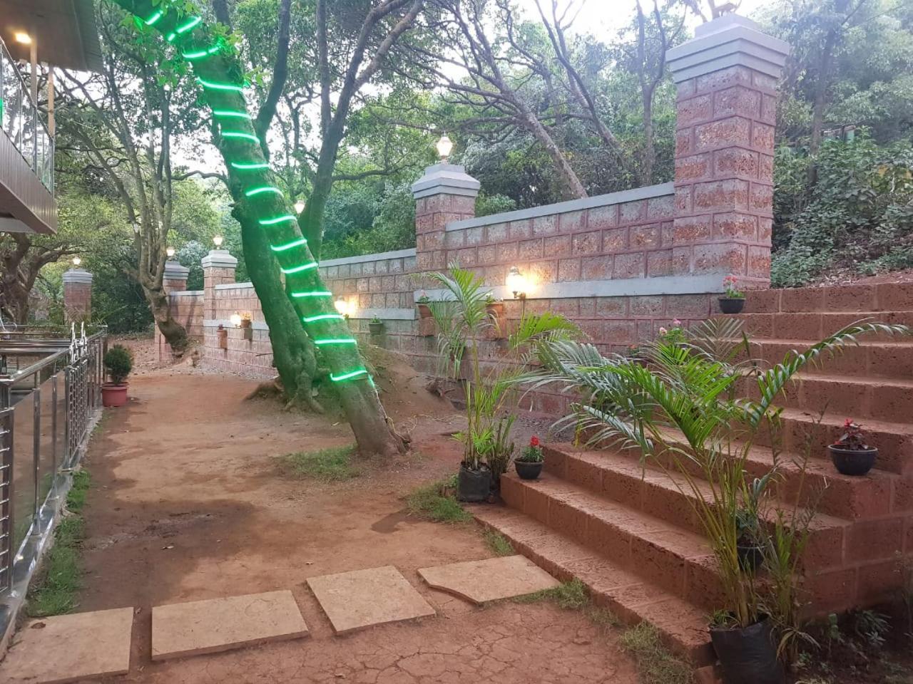 C P Cottage Resort Mahabaleshwar Exterior photo