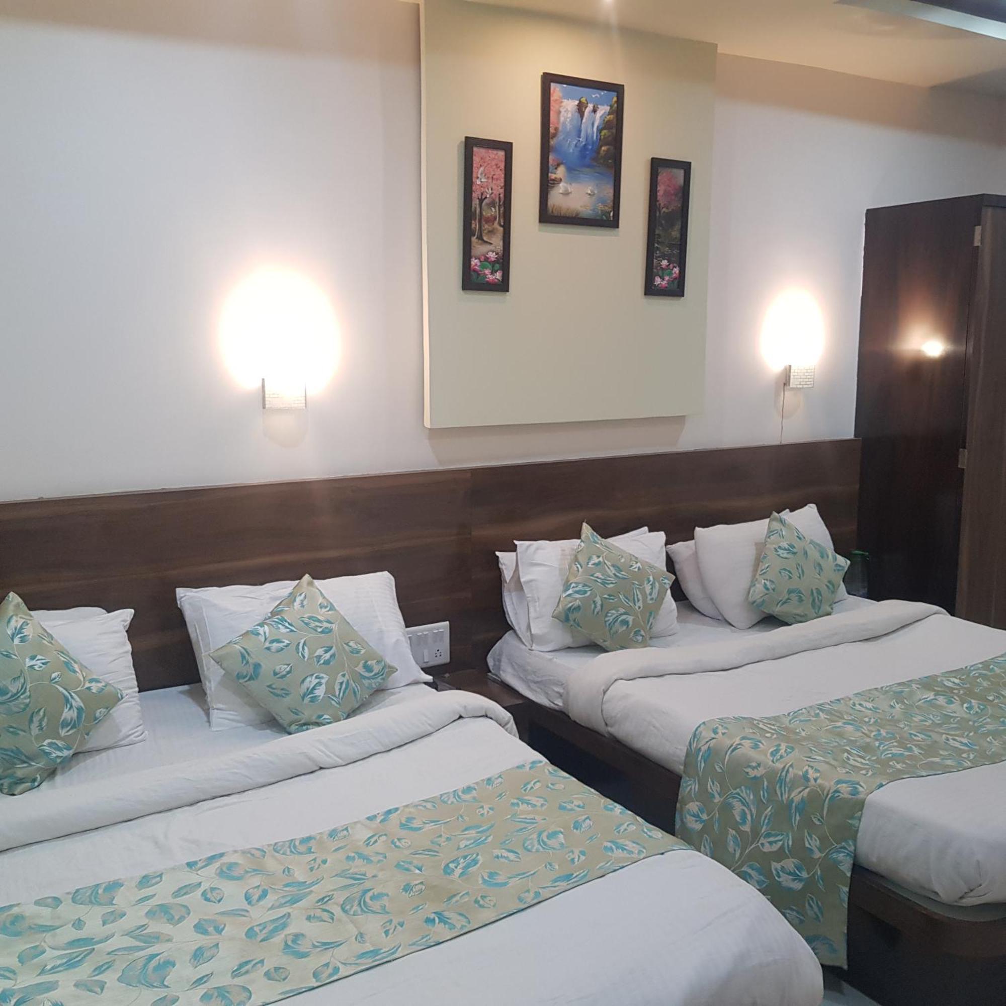 C P Cottage Resort Mahabaleshwar Exterior photo